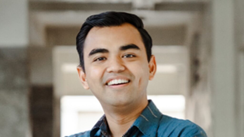 Kisah Inspiratif, Dosen Muda NTT Ukir Prestasi Mendunia di Bidang IT!